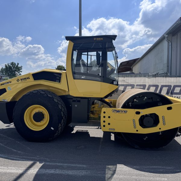 Bomag BW 213 D-5